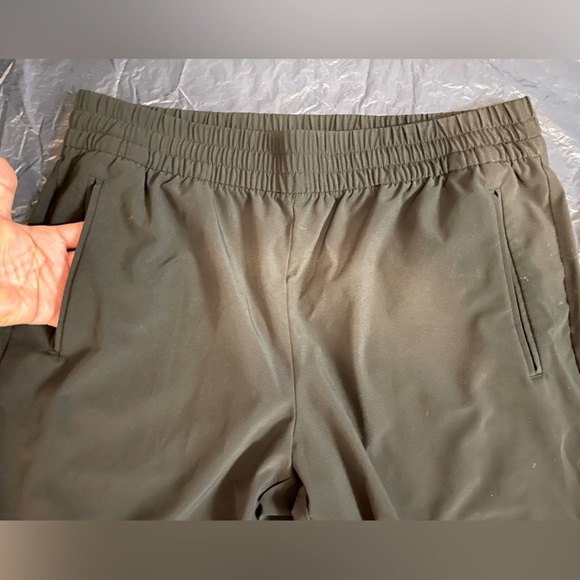 Banana Republic air stretch joggers - Picture 5 of 10